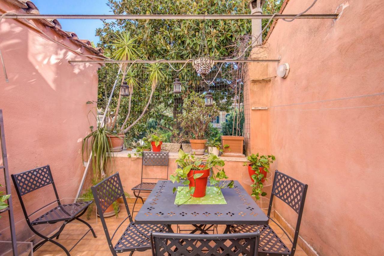 Guesthouse O Affittacamere Casa Fienaroli 2 Рим Екстер'єр фото